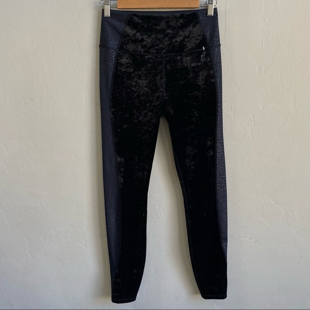 NEW Good American Black Cheetah Velvet Leggings - Picture 2 of 7